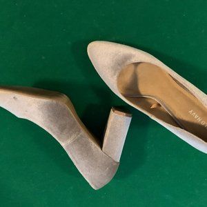 OLD NAVY 3 inch Retro Square Heel Silver Velvet 9